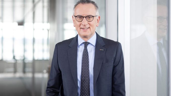 Klaus Klar Vorstandsvorsitzender und Arbeitsdirektor der Rheinbahn neuer HDN-Vorsitzender (004)