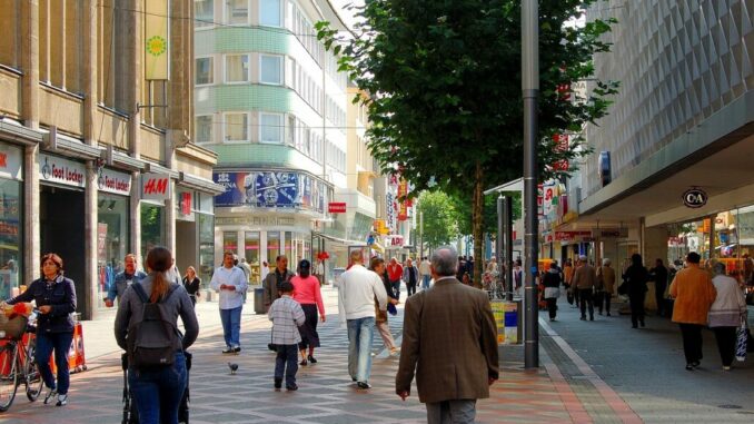 pedestrian-zone-347468_1280