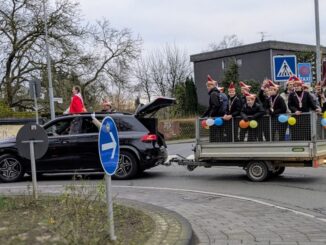 Sturm auf Haus Unterbach | Foto: Gabi Gründker