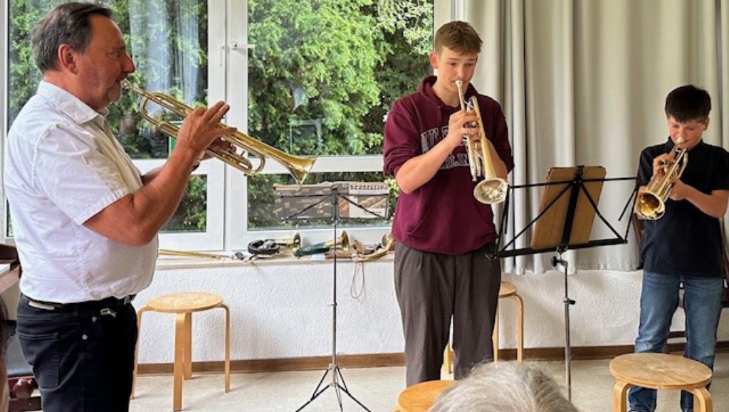 Lehrer-Sch-lerkonzert-in-der-Caritas-Begegnungsst-tte-Erkrath