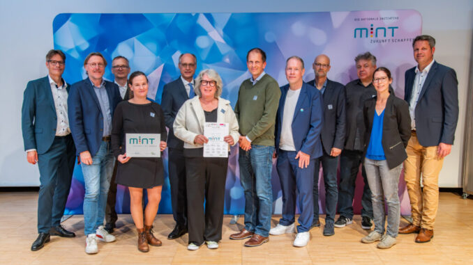 MINT-freundliche Schule_Gymnasium Hochdahl_Copyright_Sergei Magel_HNF