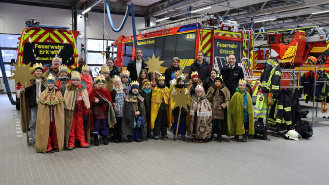 Sternsinger besuchen Feuerwehr Erkrath