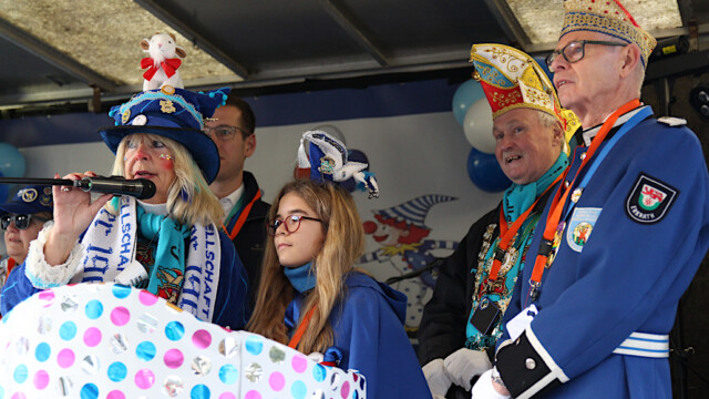 Hoppeditz Sabine, Kinderhoppeditz Laura, Udo Wolffram und Werner Scheter. Foto: Christian Zimmer
