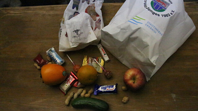 Die Martinstüten waren gut gefüllt. Foto: Christian Zimmer