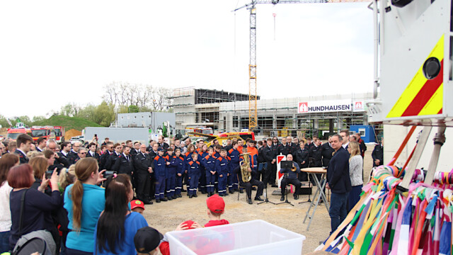 Reden beim Richtfest. Foto: Christian Zimmer