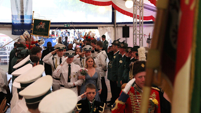 Einzug von Pagenprinz und Prinzenpaar. Foto: Christian Zimmer