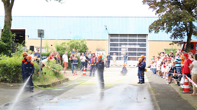 Übung der Jugendfeuerwehr. Foto: Christian Zimmer