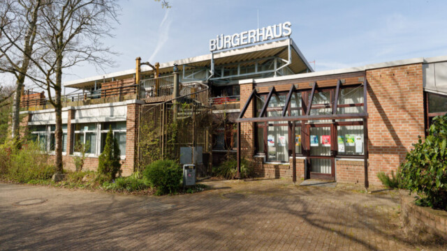 Bürgerhaus Hochdahl, Südansicht. Foto: Lutz Wulfestieg