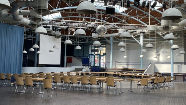 Blick in die Halle Richtung Nord-Eingang. Foto: Ria Garcia